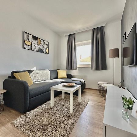 Charming Apartments Dodo Krk Town Exterior photo