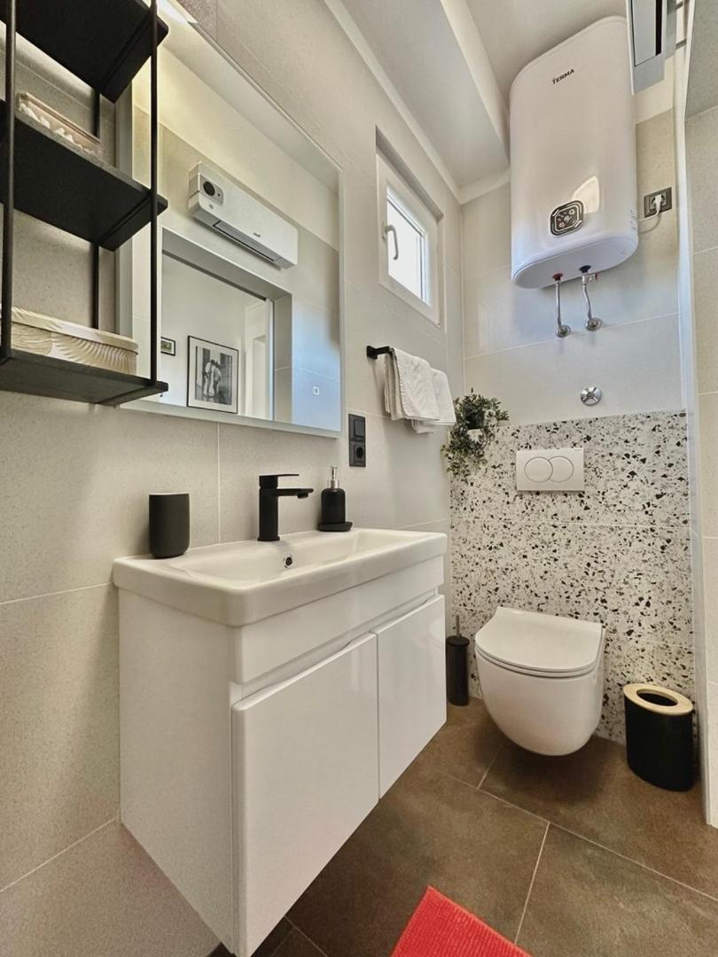 Charming Apartments Dodo Krk Town Exterior photo