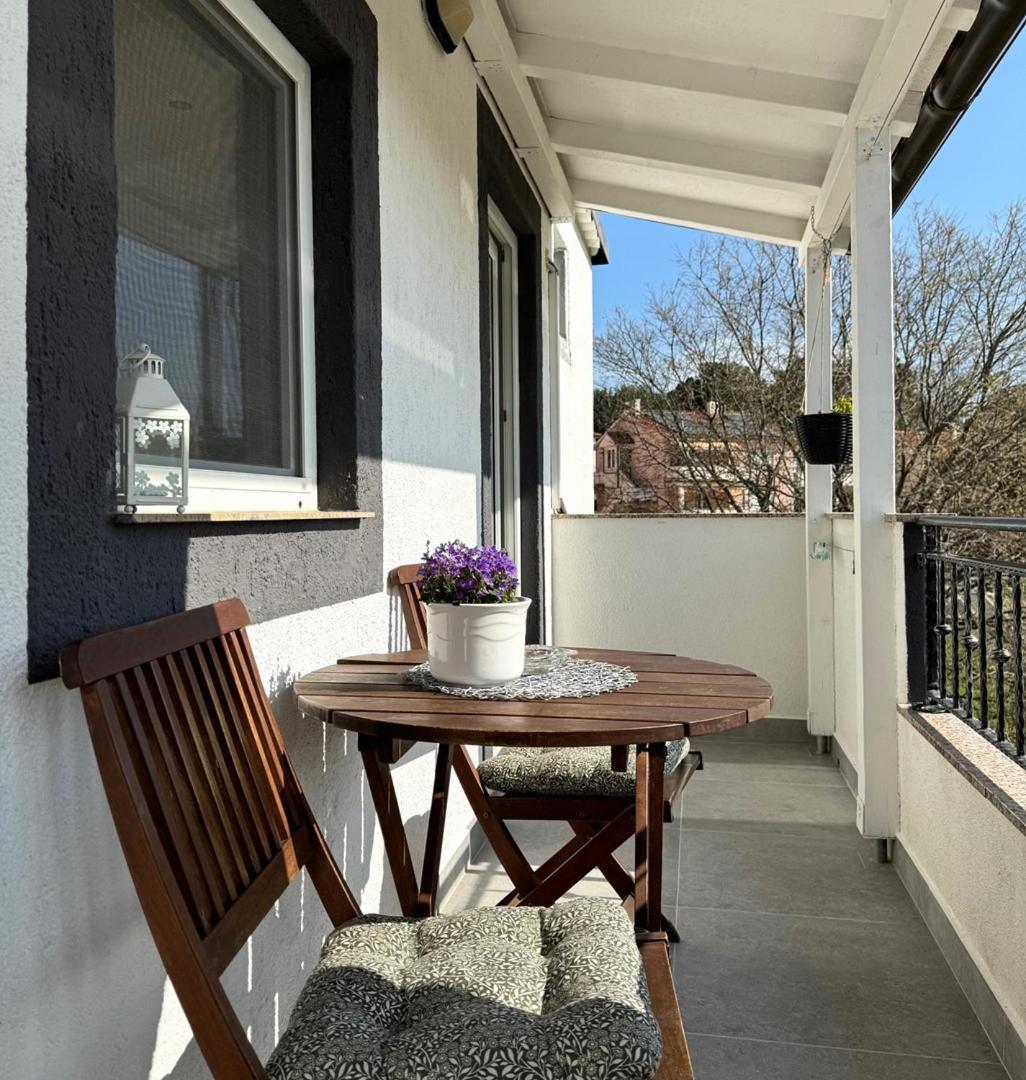 Charming Apartments Dodo Krk Town Exterior photo